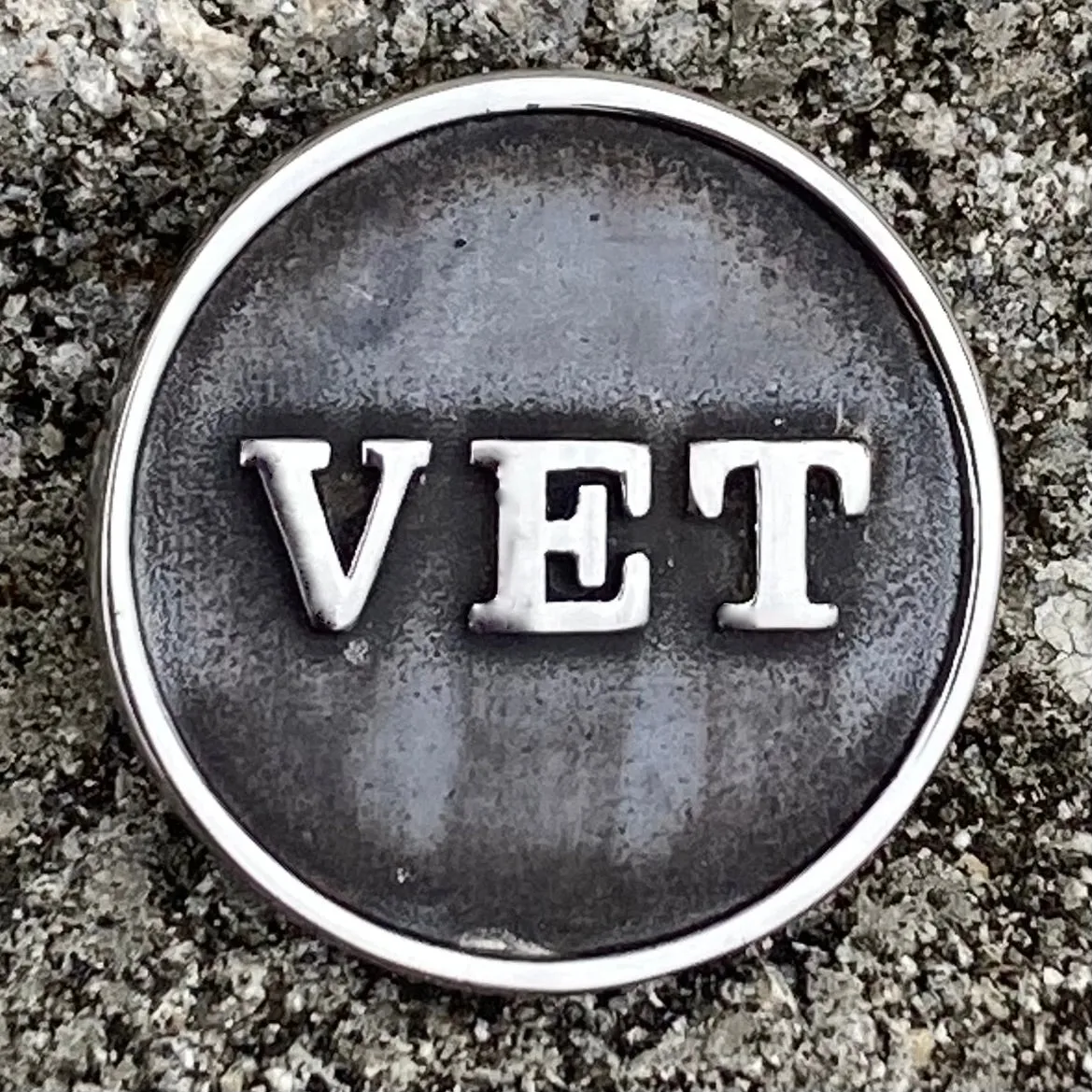 Vest Pin - Vet - PIN16